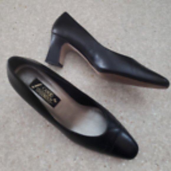 CANDID STATEMENTS black leather classic kitten heel pumps size 9 N woman's - Picture 2 of 3